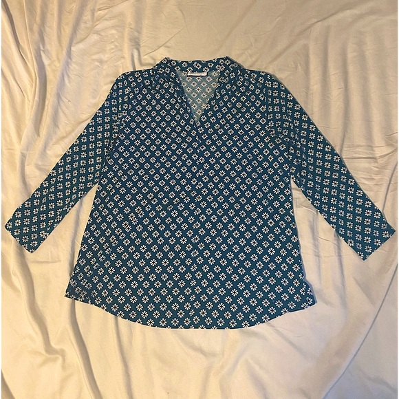 Charter club petite blue long sleeve top with floral print size medium - Picture 1 of 6